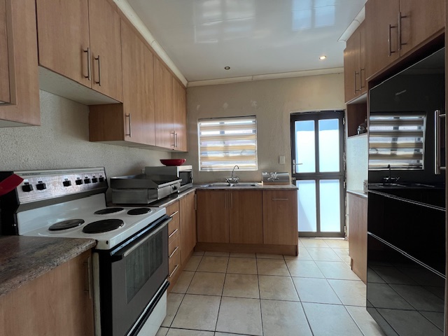 3 Bedroom Property for Sale in Tlhabane West North West